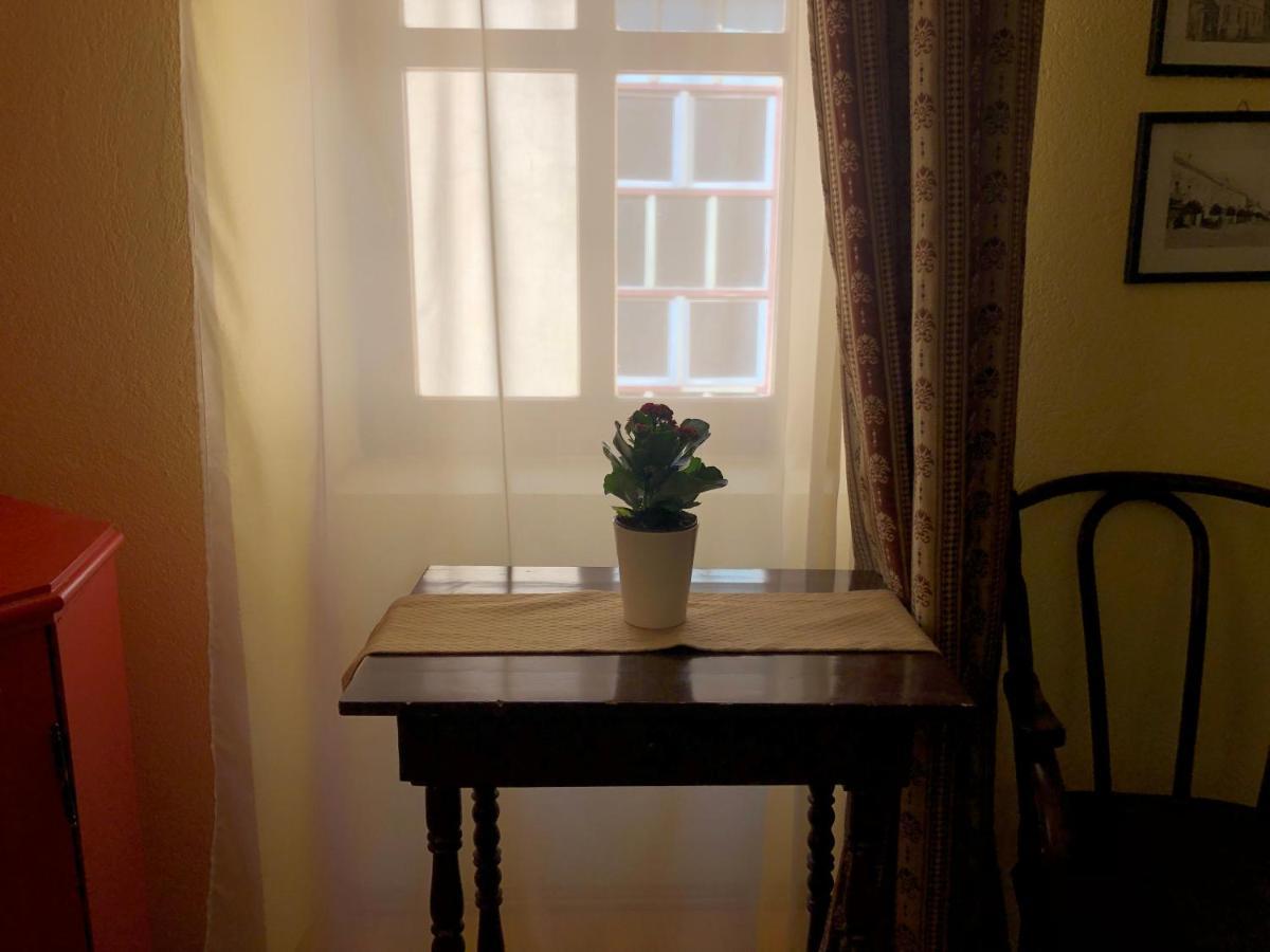 Voeroes Guest House Tîrgu Secuiesc Eksteriør bilde